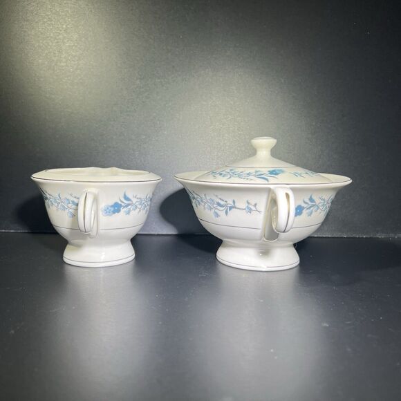 Vintage Theodore Haviland Clinton Cream And Sugar Set - Picture 2 of 14